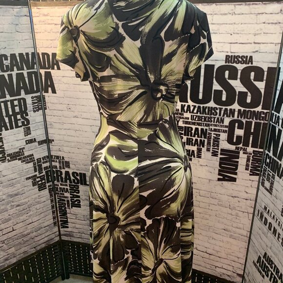 Connected Green Print Knotted Front V-Neck Dress - Picture 4 of 6